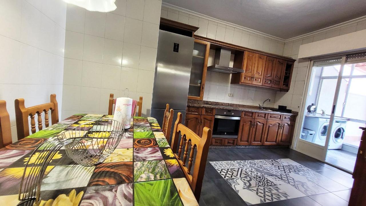 Ferienwohnung El Hogar De Todos Ourense Exterior foto