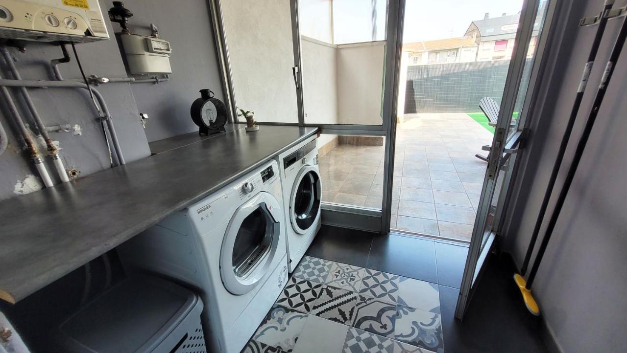Ferienwohnung El Hogar De Todos Ourense Exterior foto